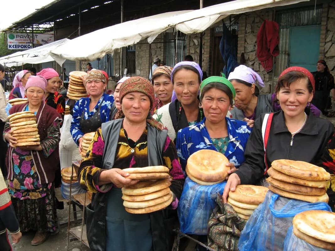 Bread sellers at the Urgut bazaar
